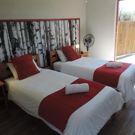 Teri-Lemveli Lodge Beaufort West Luaran gambar