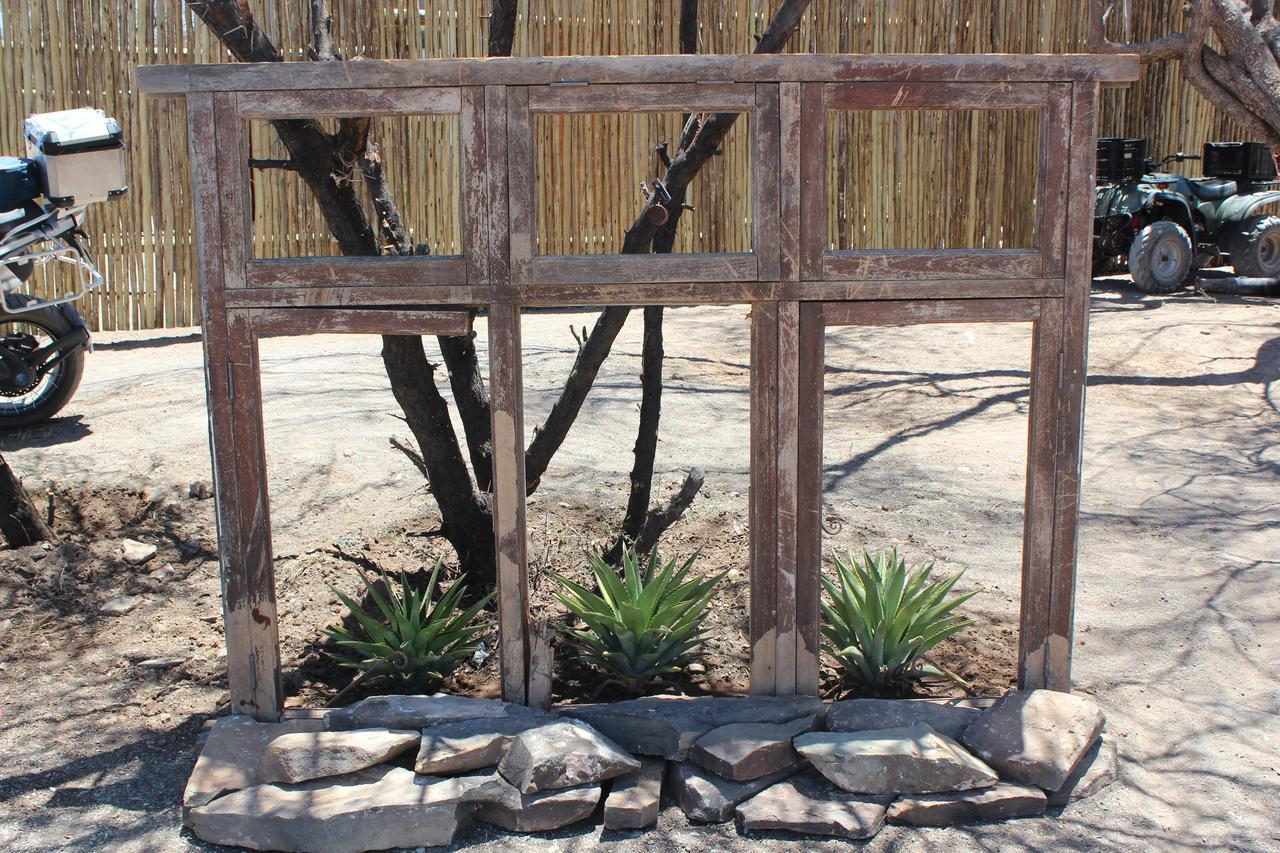 Teri-Lemveli Lodge Beaufort West Luaran gambar