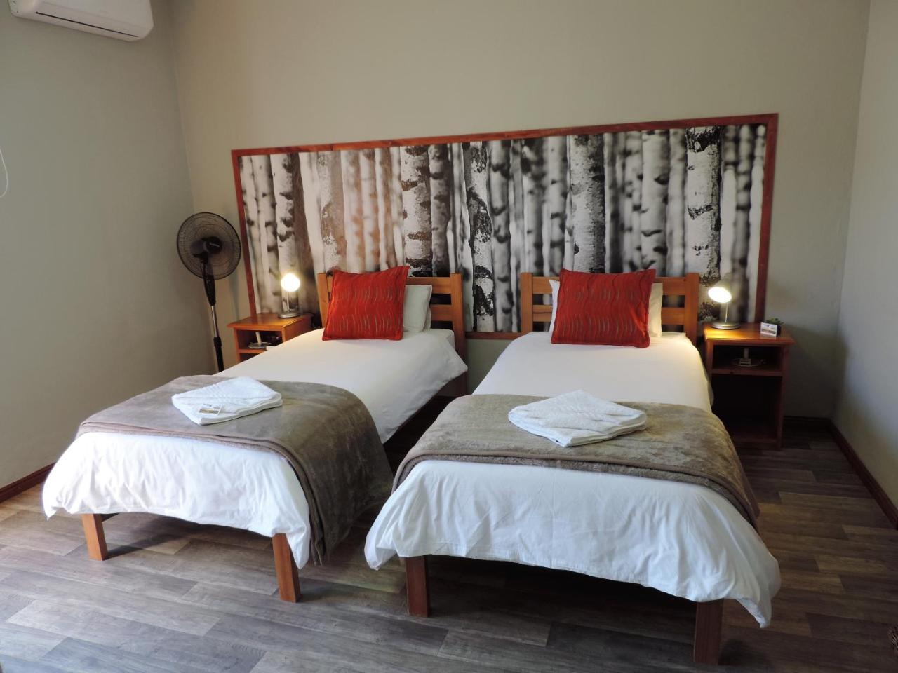 Teri-Lemveli Lodge Beaufort West Luaran gambar