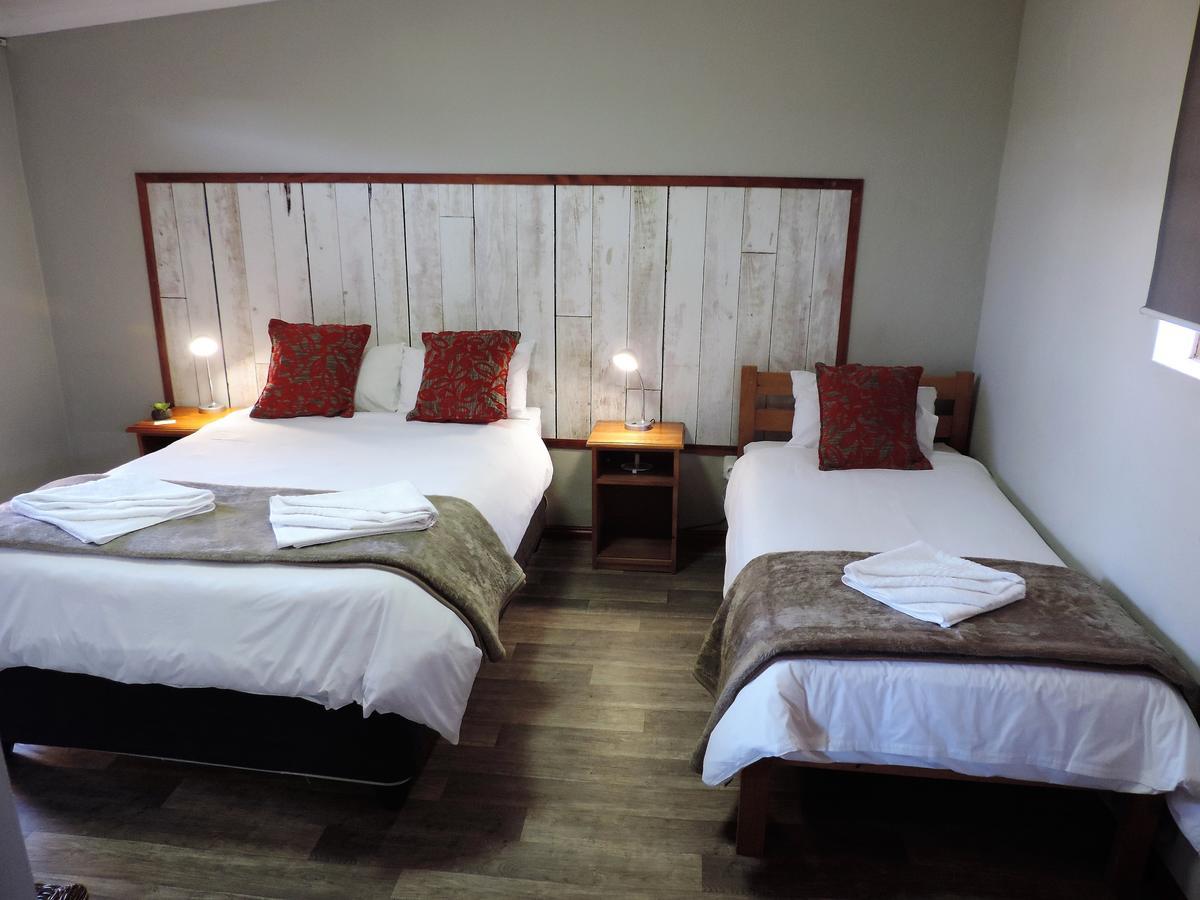 Teri-Lemveli Lodge Beaufort West Luaran gambar